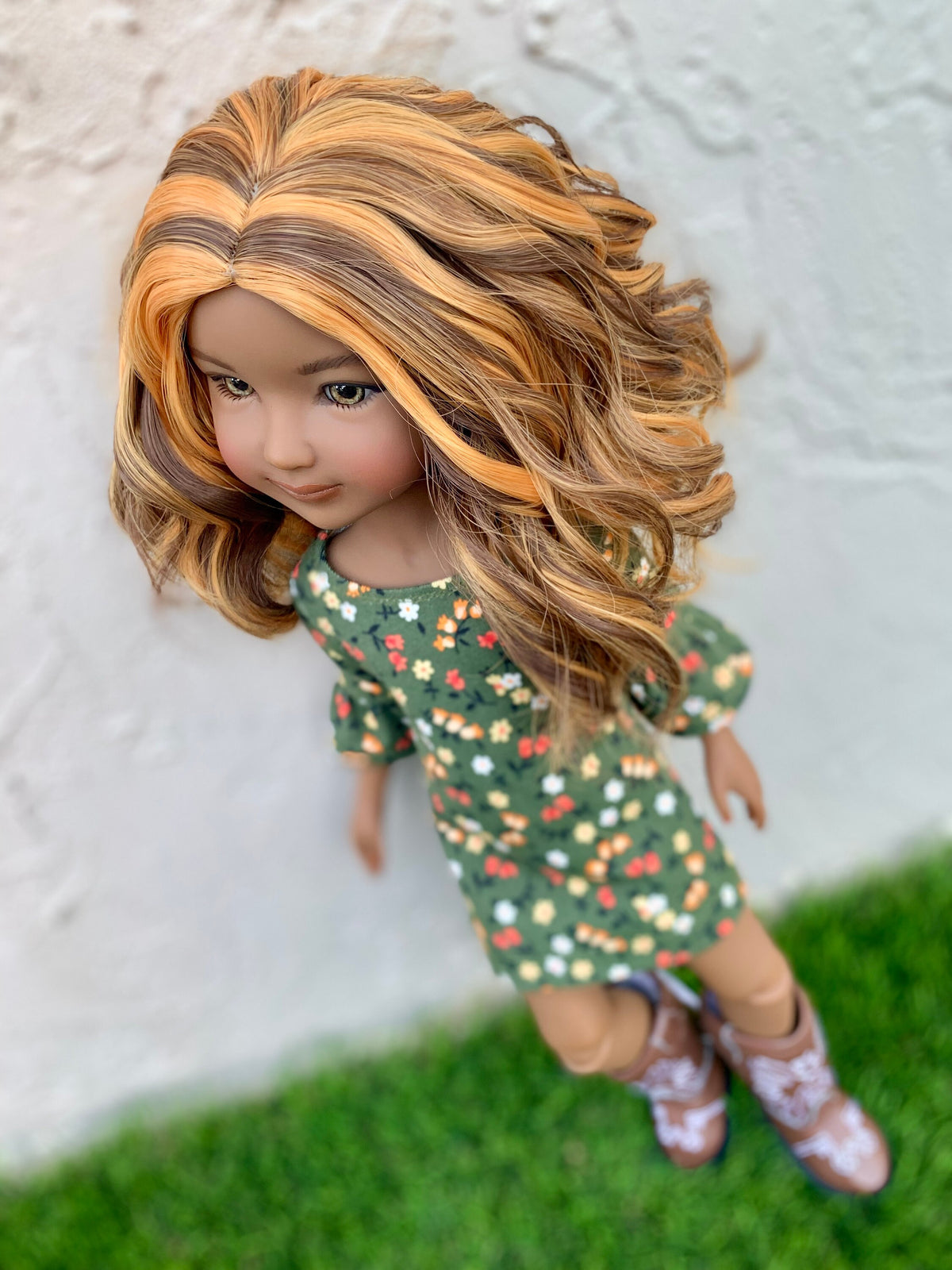 Milky Way heat safe wig for 14" doll