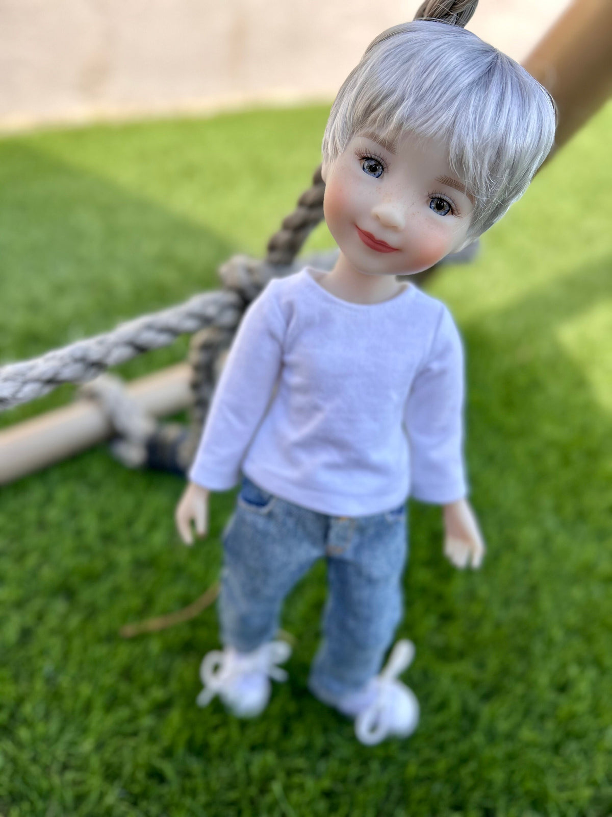 PREORDER Exclusive Vegan Mohair Custom doll WIG fits 8-9" head size Kaye Wiggs, RRFF, Meadowdolls Dumplings , bjd, "Stretch Fit" Silver