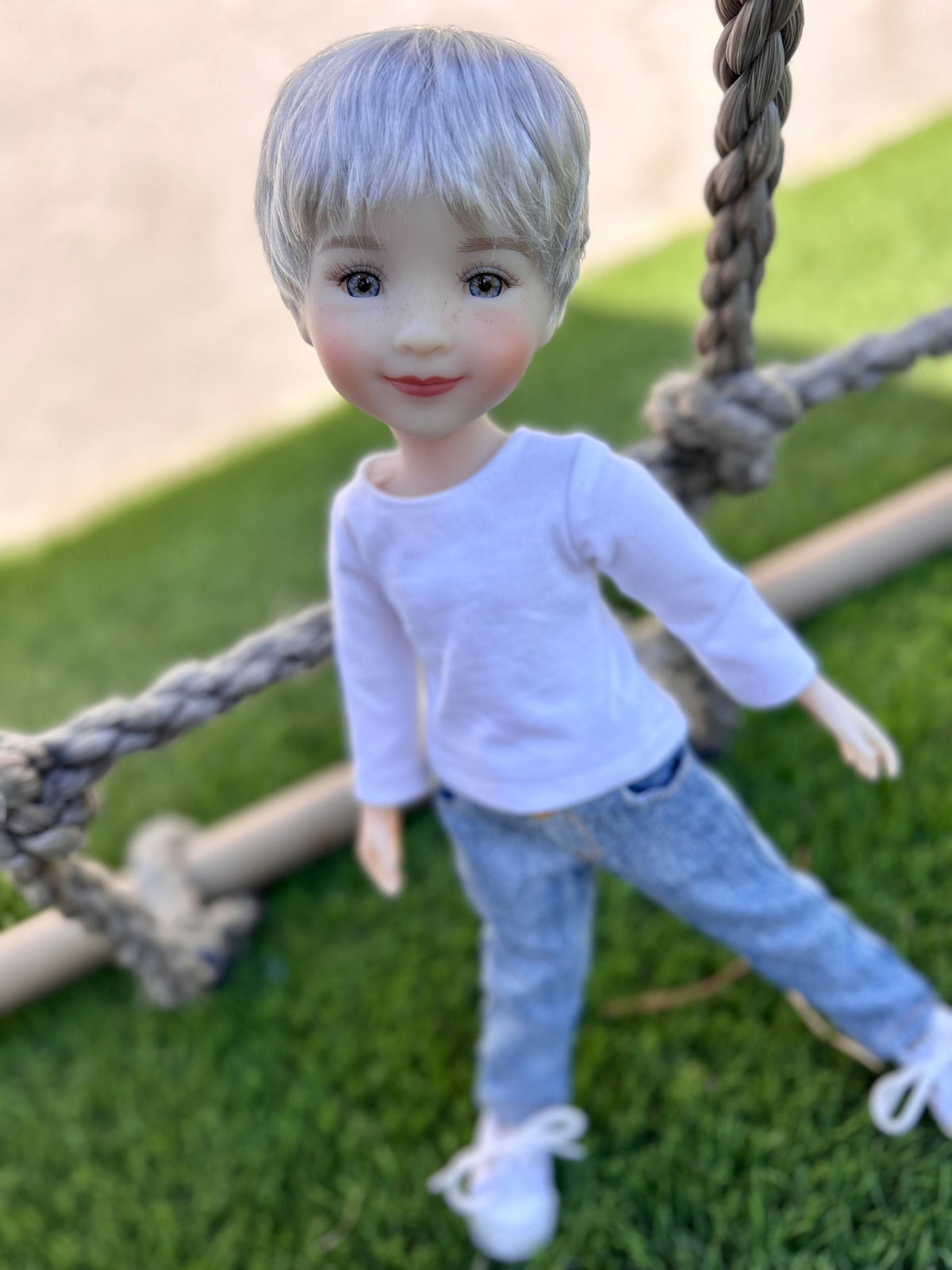 PREORDER Exclusive Vegan Mohair Custom doll WIG fits 8-9" head size Kaye Wiggs, RRFF, Meadowdolls Dumplings , bjd, "Stretch Fit" Silver