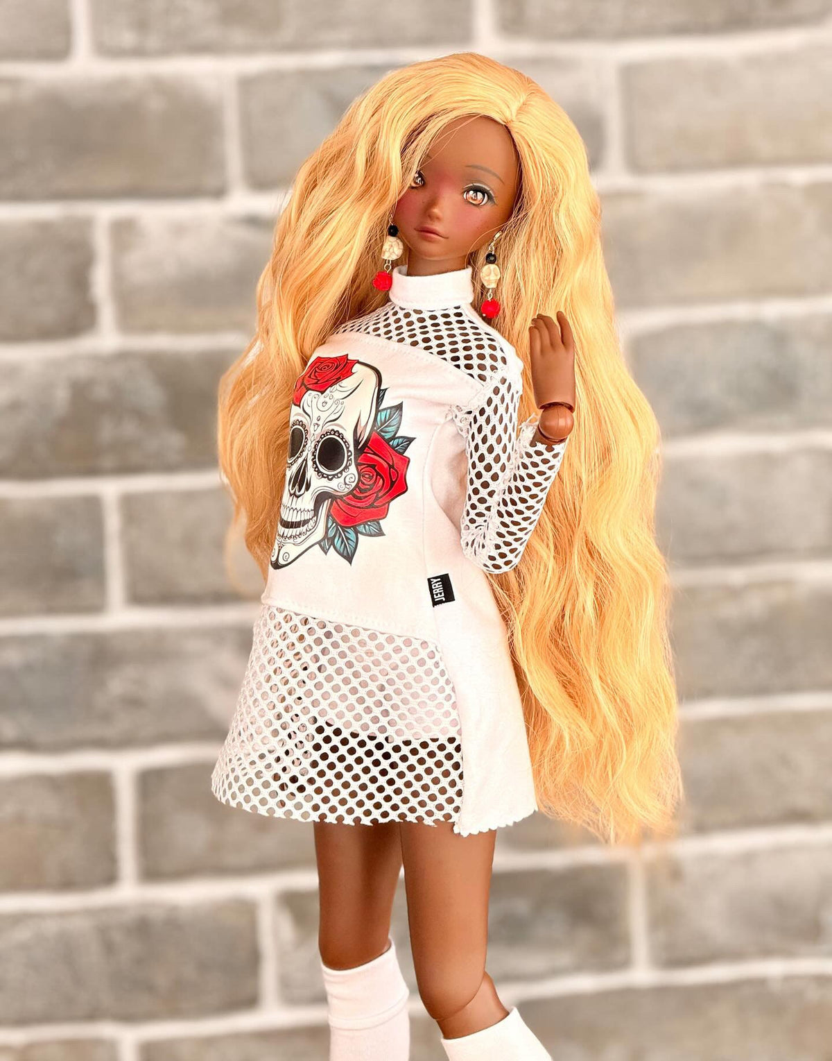 Zazou Custom doll WIG for Smart Dolls- Heat Safe - Tangle Resistant- 8.5" head size of BJD, SD, Dollfie Dream dolls Beach waves