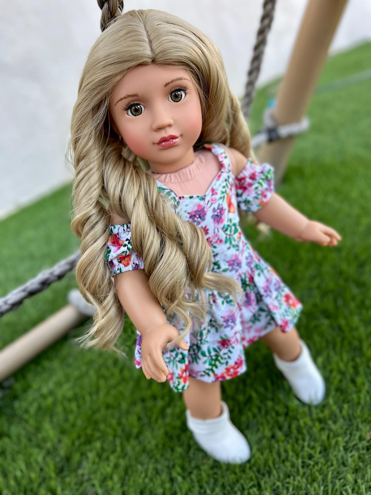 Custom doll wig for 18" American Girl Dolls - Heat Safe - Tangle Resistant - fits 11" head size of 18" dolls OG Gotz Blonde curls Zazou Dolls