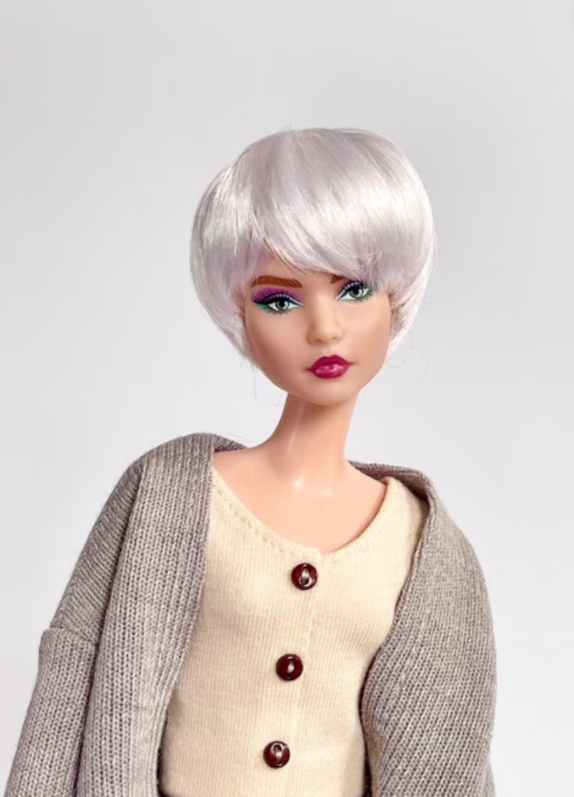 Winter Mood Vegan Mohair Wig for 1/6 Fashion Dolls, 3-4" Head