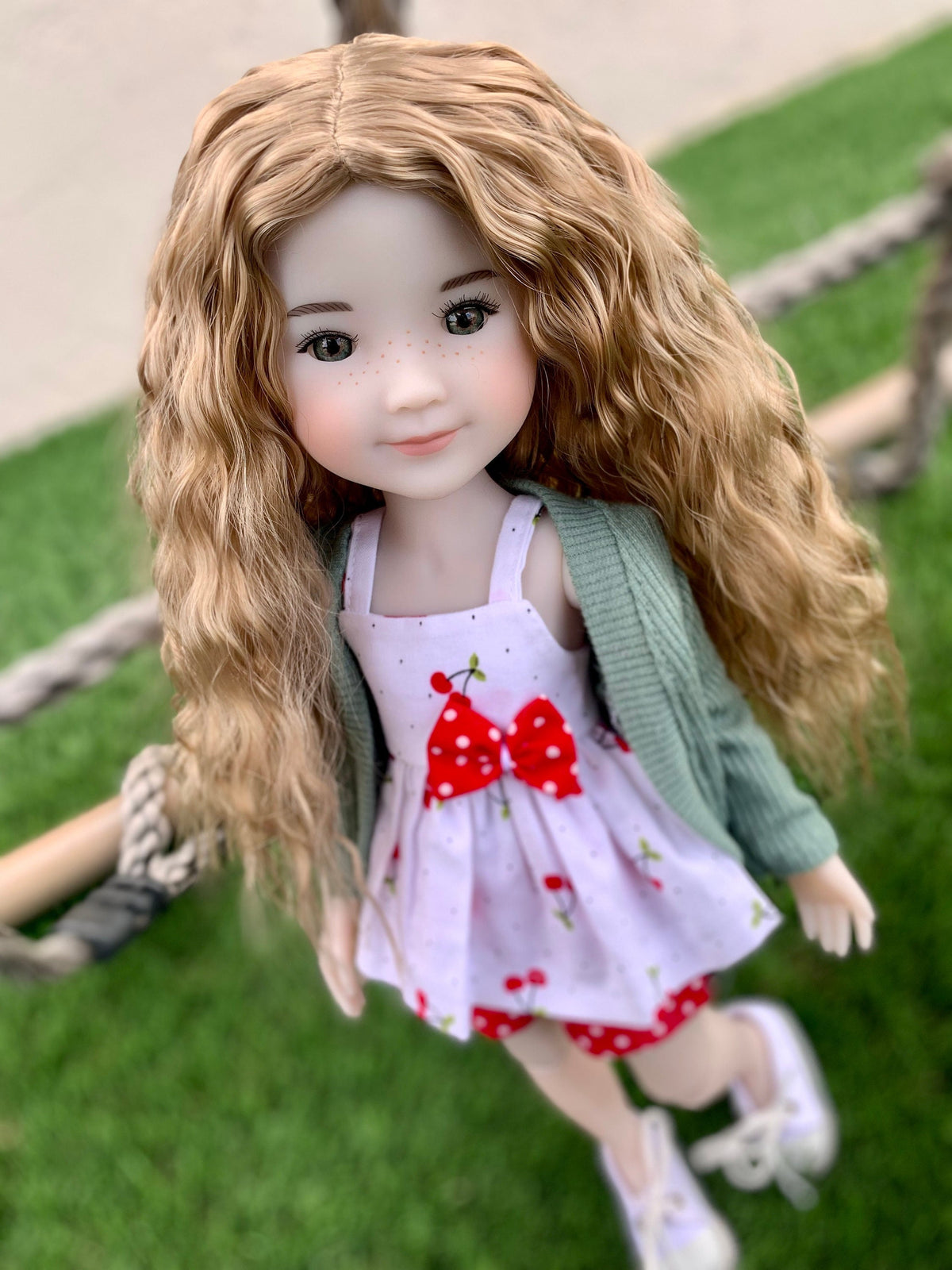 Exclusive Vegan Mohair Custom doll WIG fits 8-9" head size Kaye Wiggs, RRFF, Meadowdolls Dumplings , bjd, "Stretch Fit"
