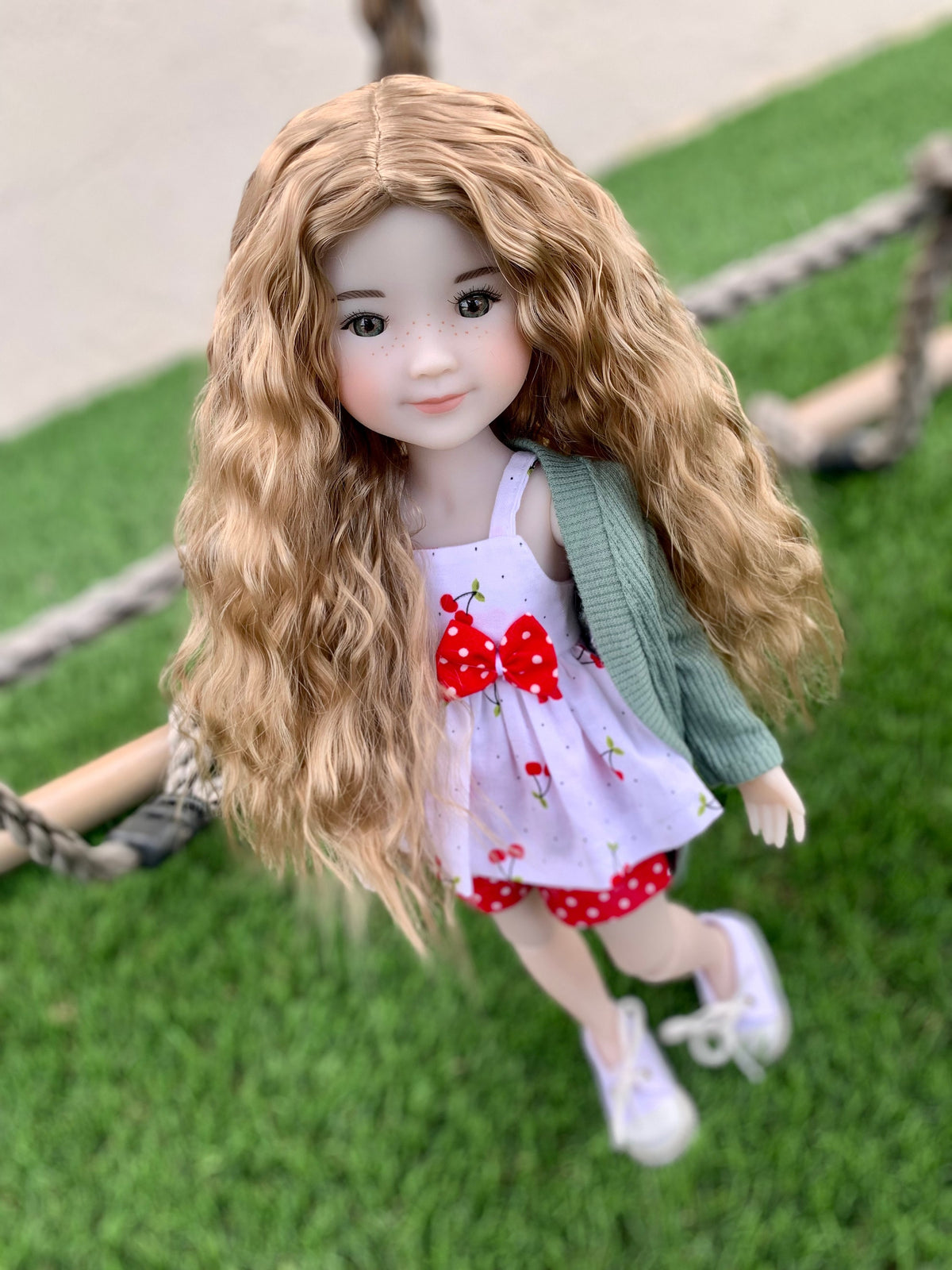 Exclusive Vegan Mohair Custom doll WIG fits 8-9" head size Kaye Wiggs, RRFF, Meadowdolls Dumplings , bjd, "Stretch Fit"