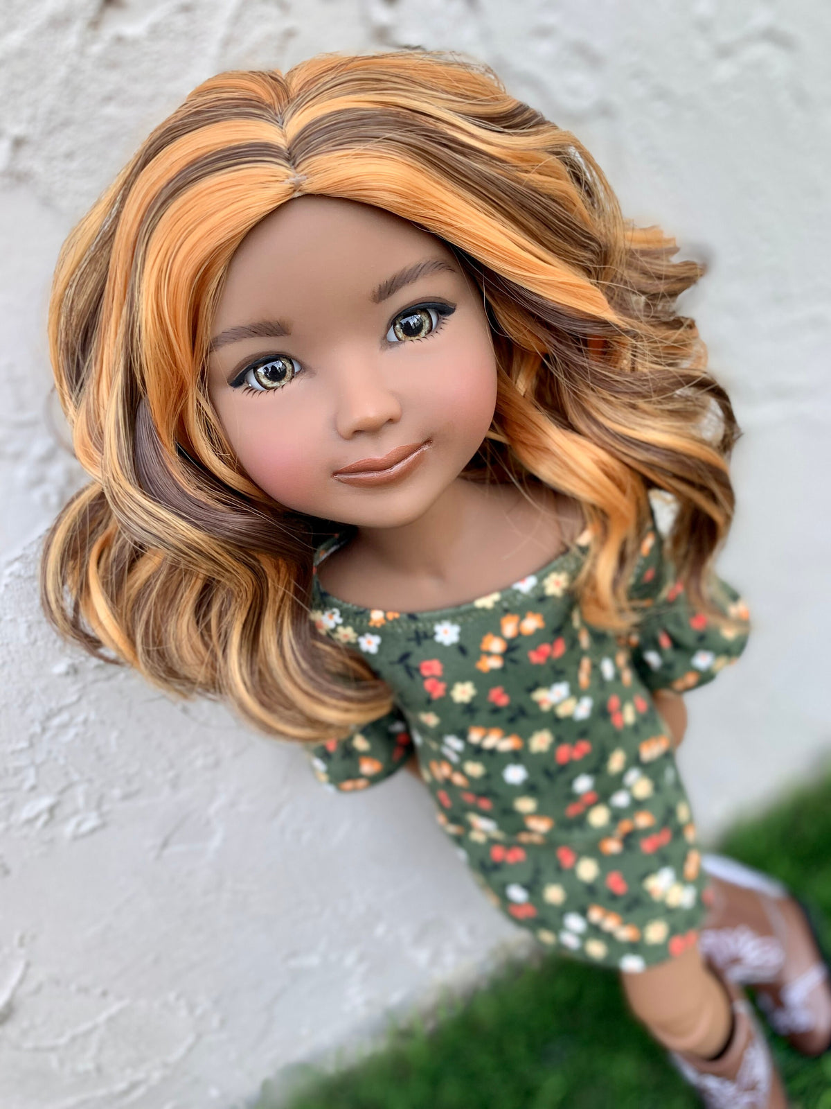 Milky Way heat safe wig for 14" doll