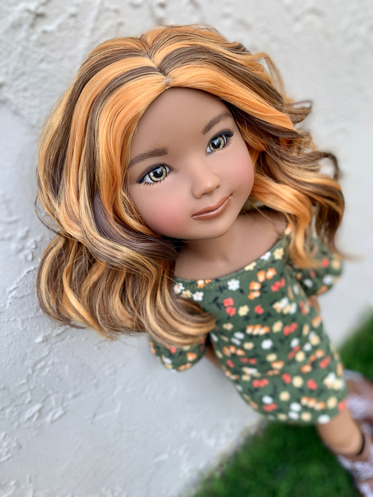 Milky Way heat safe wig for 14" doll