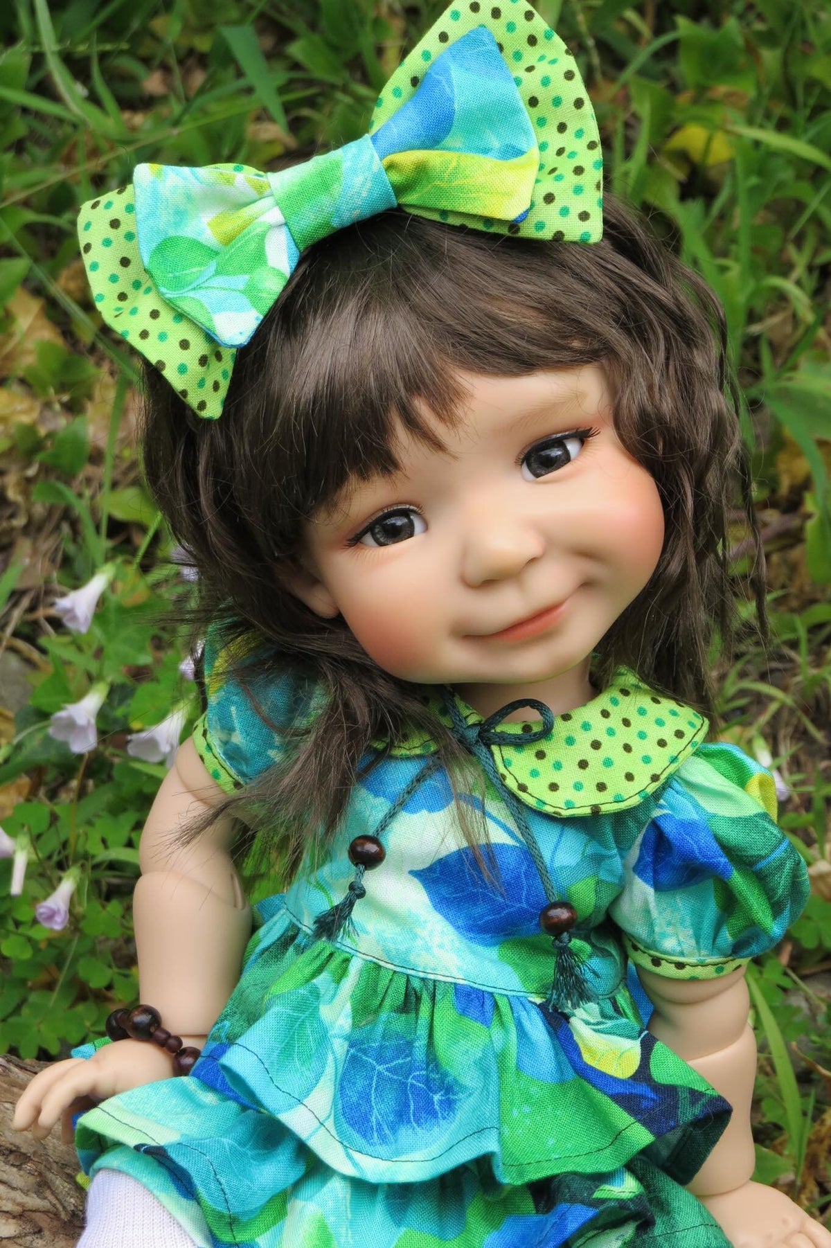 Custom doll WIG for meadowdolls -Tangle resistant Heat safe - fits 10" head size of dolls such as Meadowdolls Moppets Lea Mae Zazou