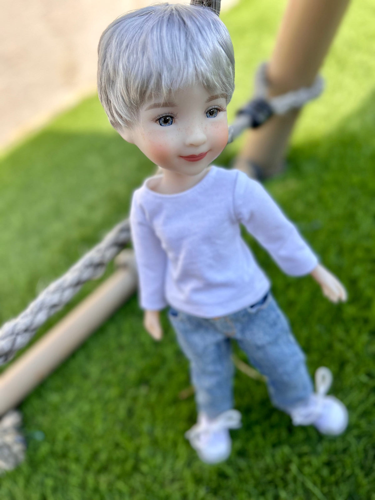 PREORDER Exclusive Vegan Mohair Custom doll WIG fits 8-9" head size Kaye Wiggs, RRFF, Meadowdolls Dumplings , bjd, "Stretch Fit" Silver