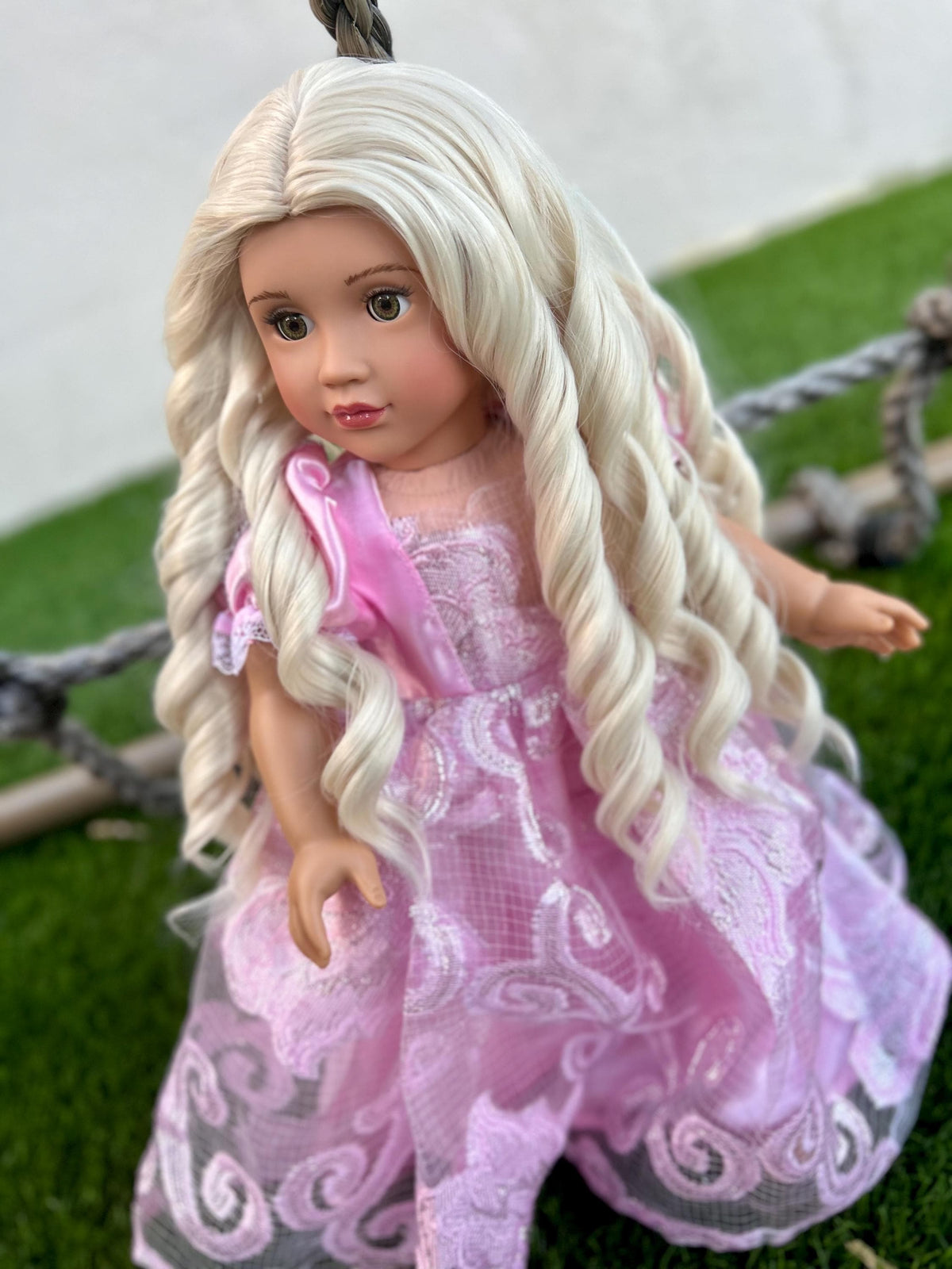 Luxury Custom doll wig for 18" American girl Dolls - Heat Safe - Tangle Resistant - fits 11" head size of 18" dolls OG Gotz Blonde Glinda  Zazou
