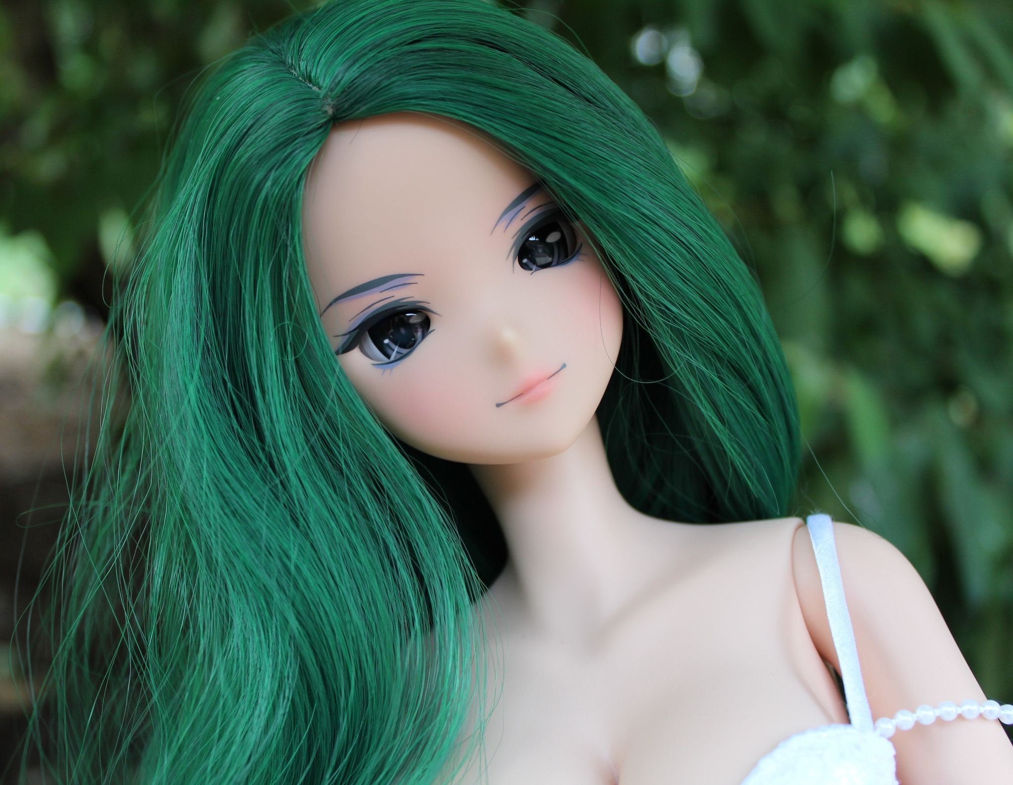 Custom doll WIG for Smart Dolls- Heat Safe - Tangle Resistant- 8.5" head size of Bjd, SD, Dollfie Dream dolls Emerald Green