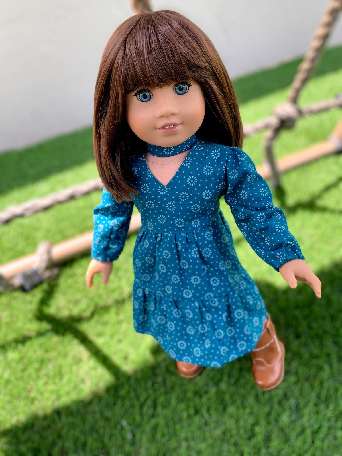 Custom doll wig for 18" American Girl Dolls -Heat & Tangle Resistant - fits 10-11" size of 18" dolls OG Blythe BJD Gotz dark brown bangs