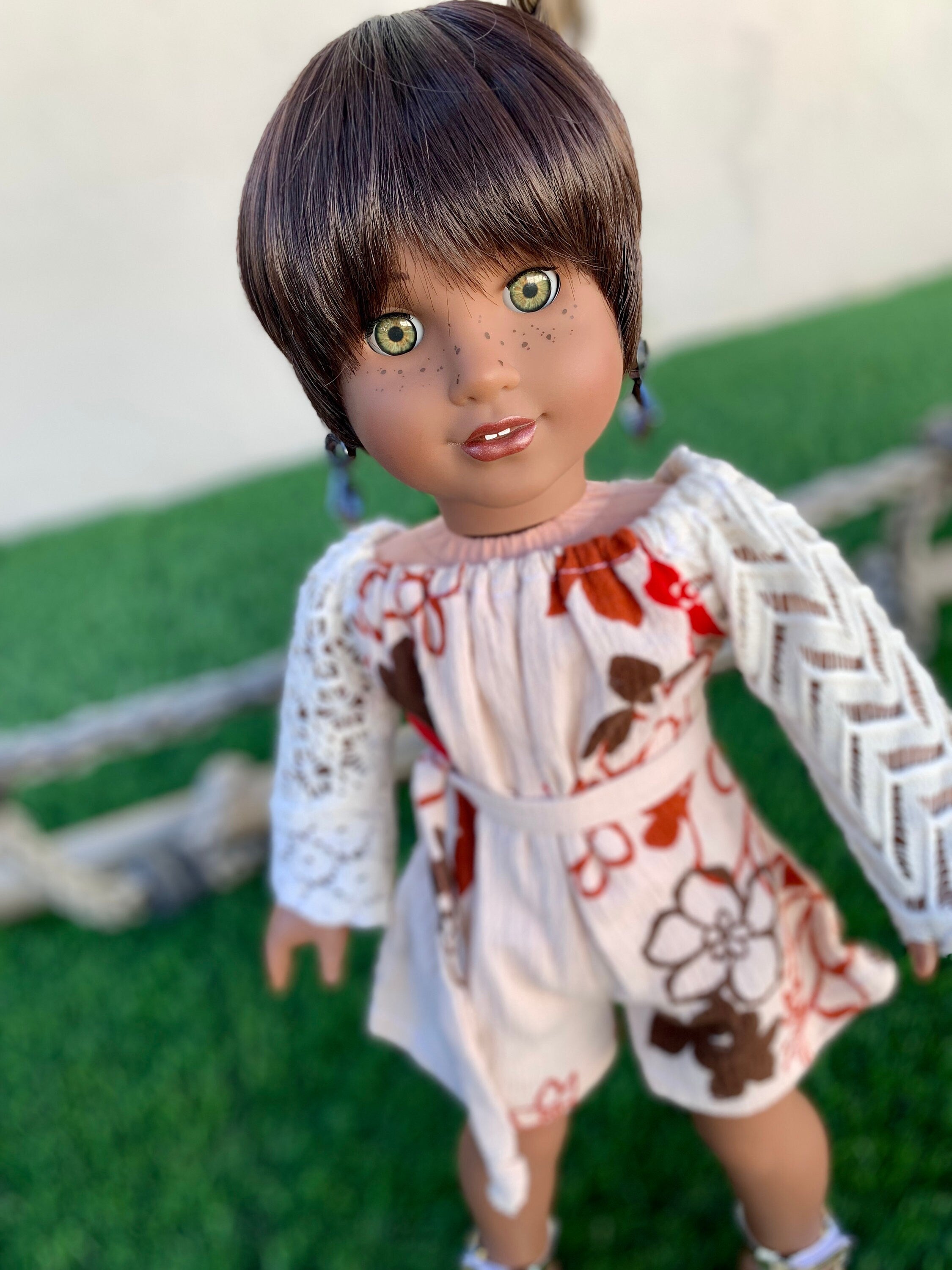 Custom doll wig for 18" American Girl Dolls - Heat Safe - Tangle Resistant - fits 10-11" head size of 18" dolls OG Blythe BJD Gotz Pixie