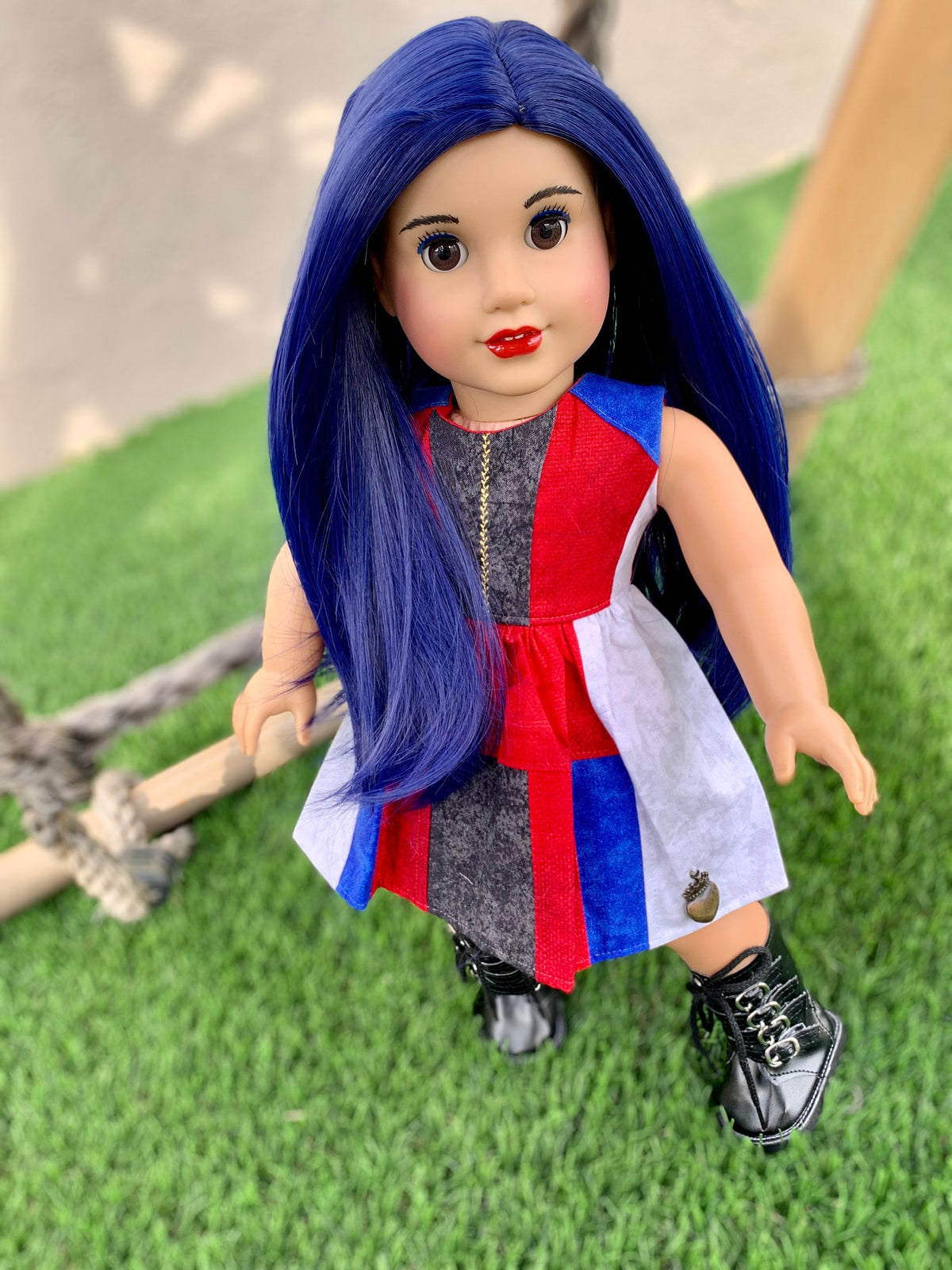 Custom doll wig for 18" American Girl Dolls - Heat Safe - Tangle Resistant - fits 10-11" head size of 18" dolls OG Blythe BJD Gotz Blue Evie
