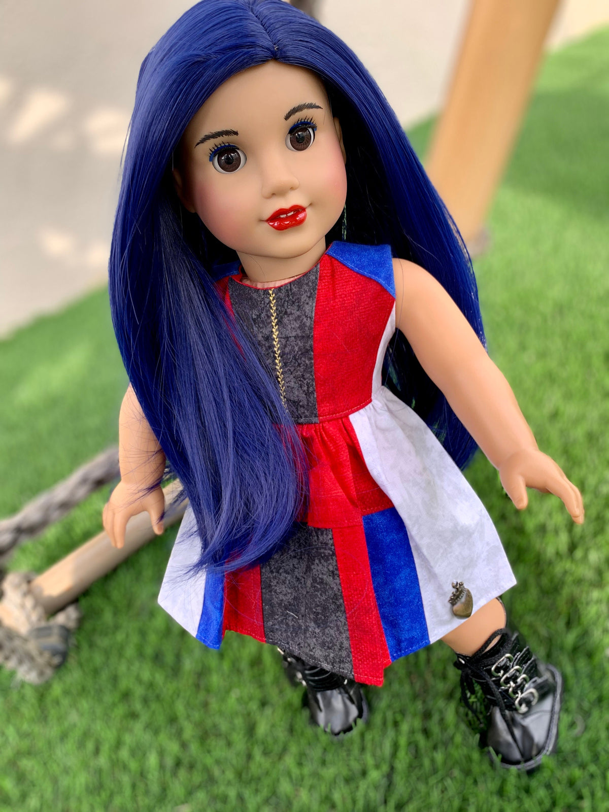 Custom doll wig for 18" American Girl Dolls - Heat Safe - Tangle Resistant - fits 10-11" head size of 18" dolls OG Blythe BJD Gotz Blue Evie
