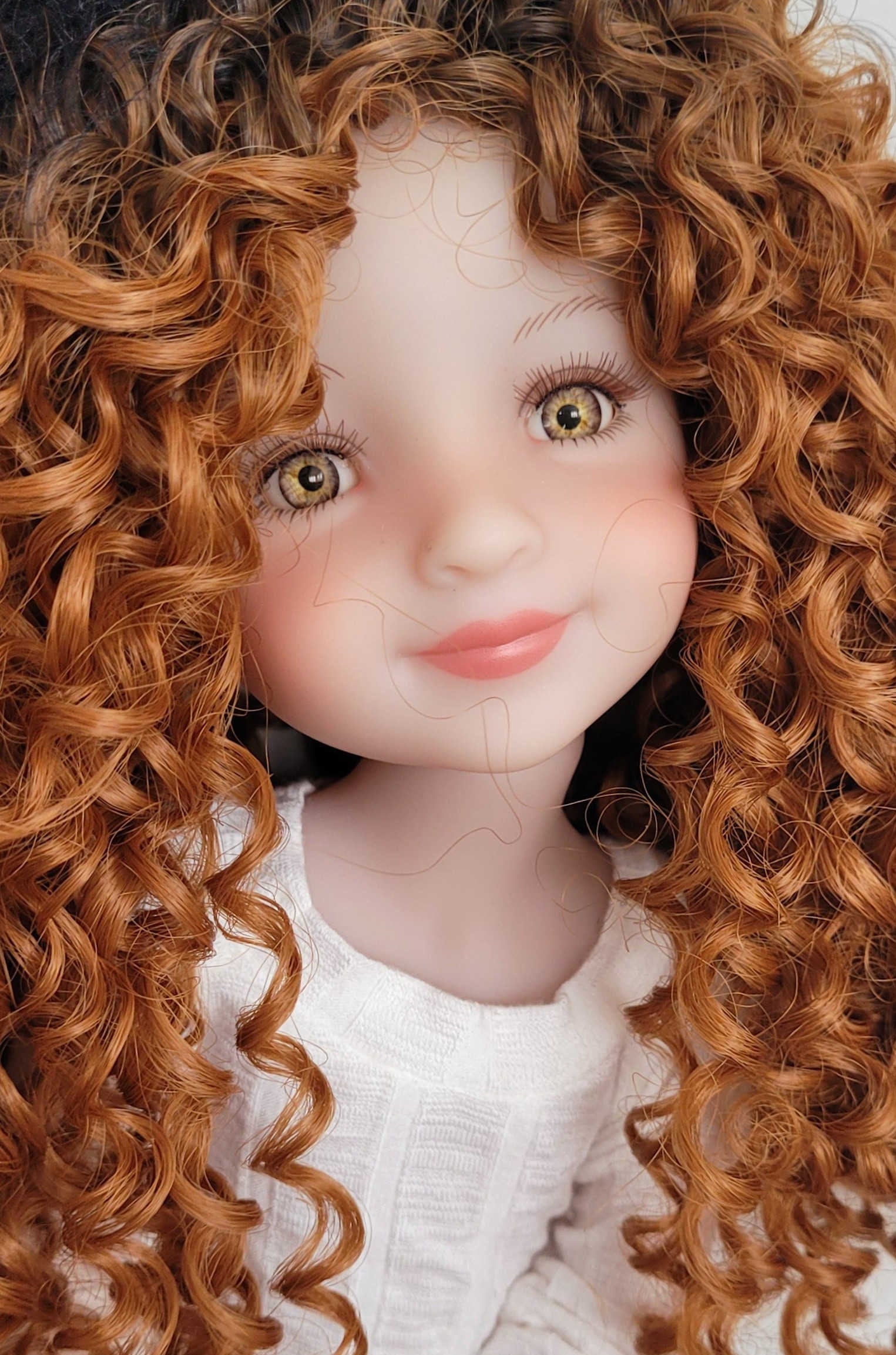 Changing your RRFF doll eyes with no cutting, doll eyes replacement, OG, Journey Girls and  Ruby red fashion friends replacing eyes Easy swap